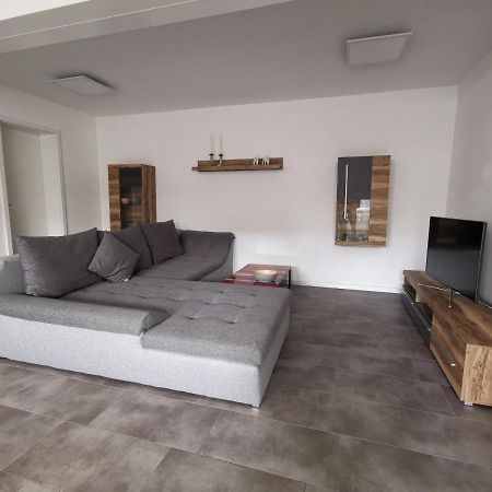 Moderne Wohnung Mit Terrasse Und Eigenem Zugang. Remscheid Bagian luar foto