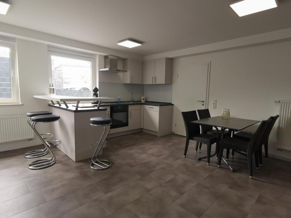 Moderne Wohnung Mit Terrasse Und Eigenem Zugang. Remscheid Bagian luar foto